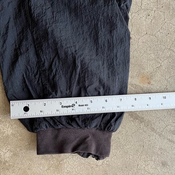 Vintage‎ 90s Nike Black Boy M 10-12 Sporty Nylon Jogger Windbreaker Swishy Pants - Picture 9 of 11